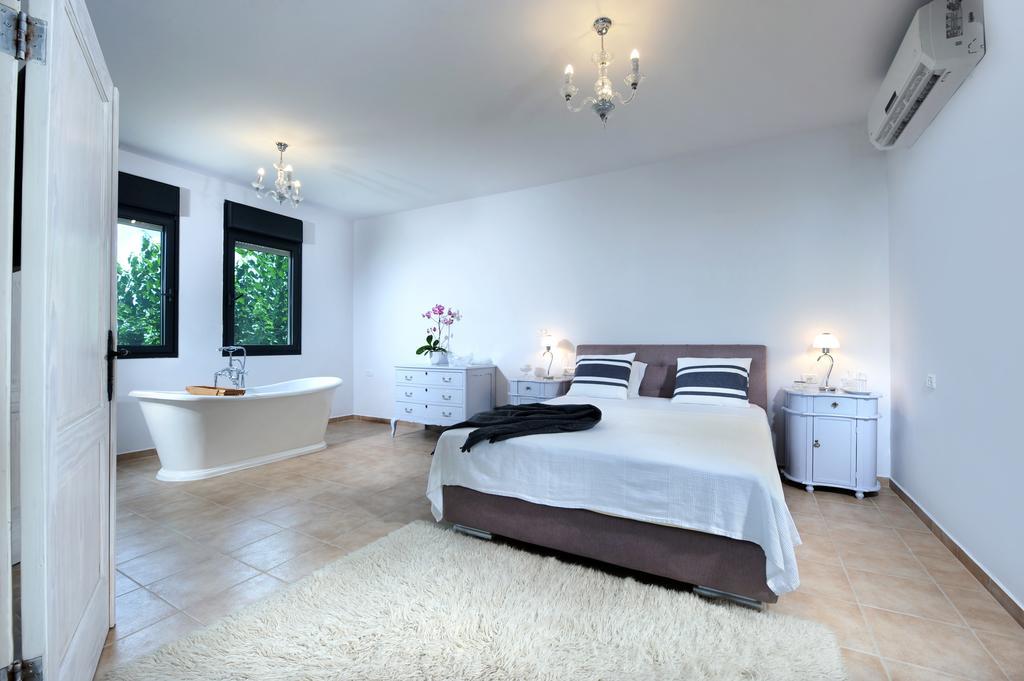 Yamim Suites On The Beach 沙韦锡安 外观 照片